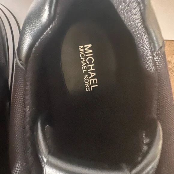 Michael Michael Kors Black/Silver Wilma Logo Trainer NEVER WORN - Picture 11 of 11